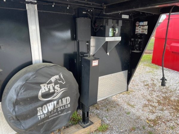 2017 Kiefer Evolution 4 Horse Trailer- 61578 - Image 7