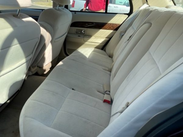 2008 Mercury Grand Marquis GS- 17916 - Image 5
