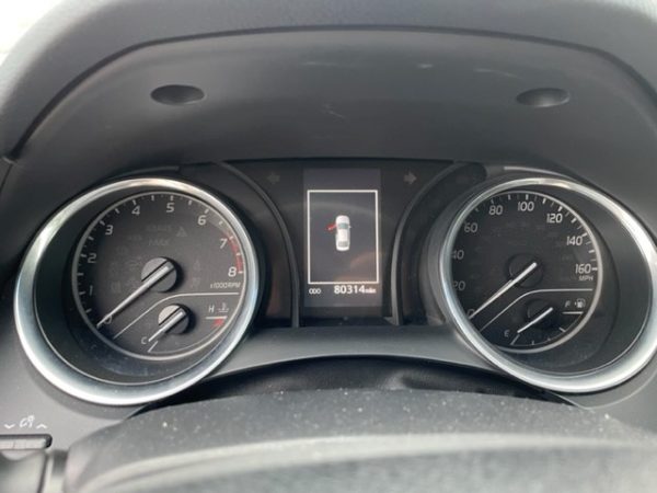 2018 Toyota Camry - 33352 - Image 5
