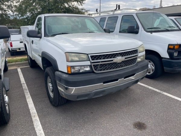 2005 Chevrolet 2500- 46736 - Image 2