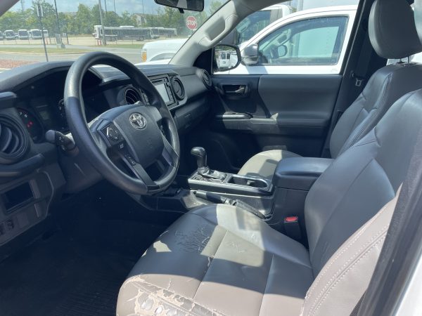 2017 Toyota Tacoma -03420 - Image 4