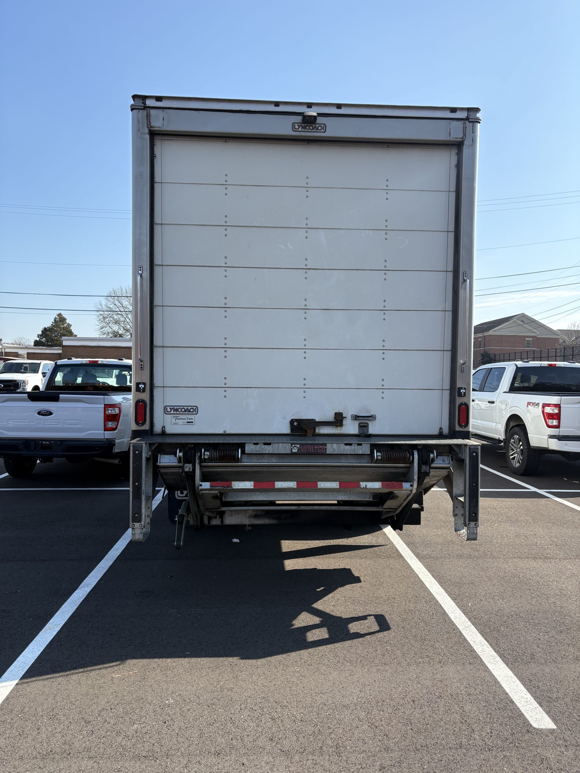 2019 Ford F650 Box Truck with Lift- 05541 - Image 3