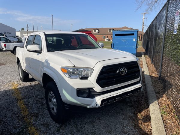 2017 Toyota Tacoma- 88681