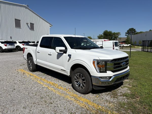 2022 Ford F150 Super Crew Lariat 4x4 Hybrid- 32043 - Image 6