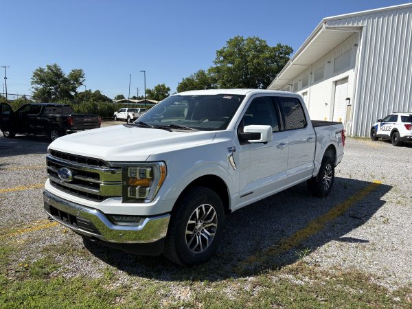 2022 Ford F150 Super Crew Lariat 4x4 Hybrid- 32043 - Image 7