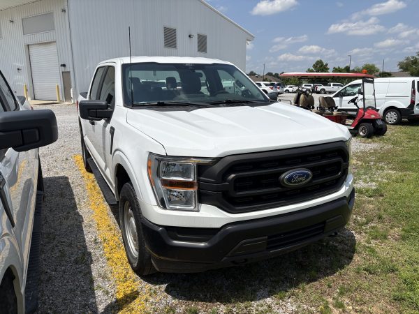 2021 Ford F150 Supercrew 4x4 - 06745 - Image 2