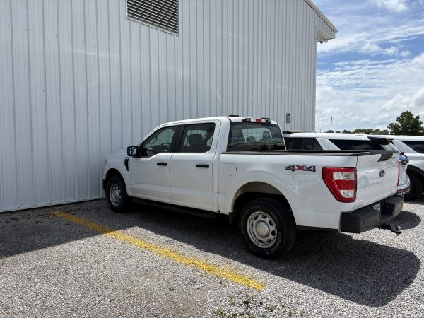 2021 Ford F150 Super Crew 4x4 - 10460 - Image 3