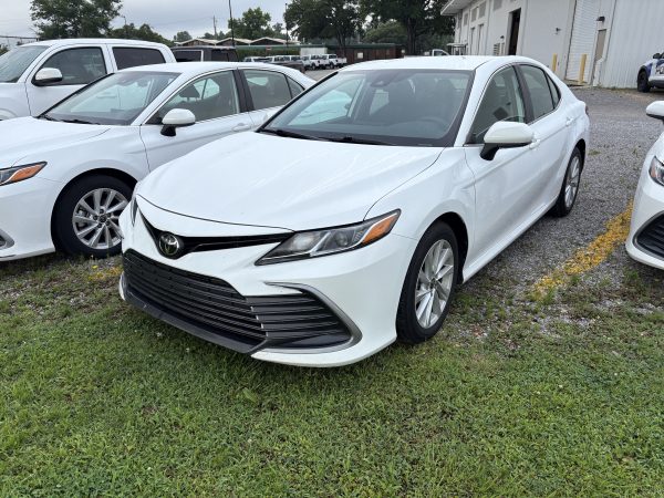2022 Toyota Camry LE- 16093