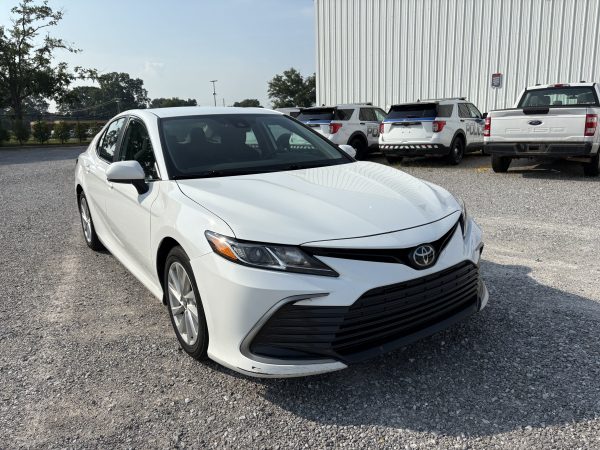 2022 Toyota Camry LE- 16093 - Image 2