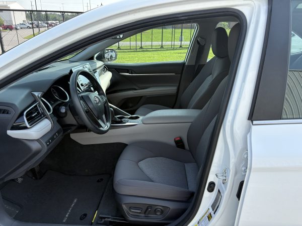 2022 Toyota Camry LE- 16093 - Image 4