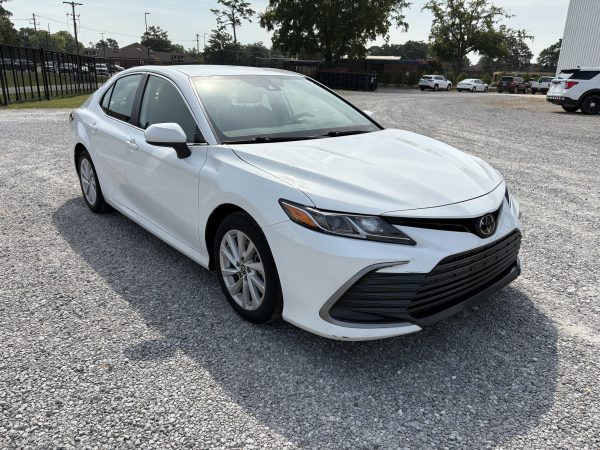 2022 Toyota Camry LE- 63591 - Image 3
