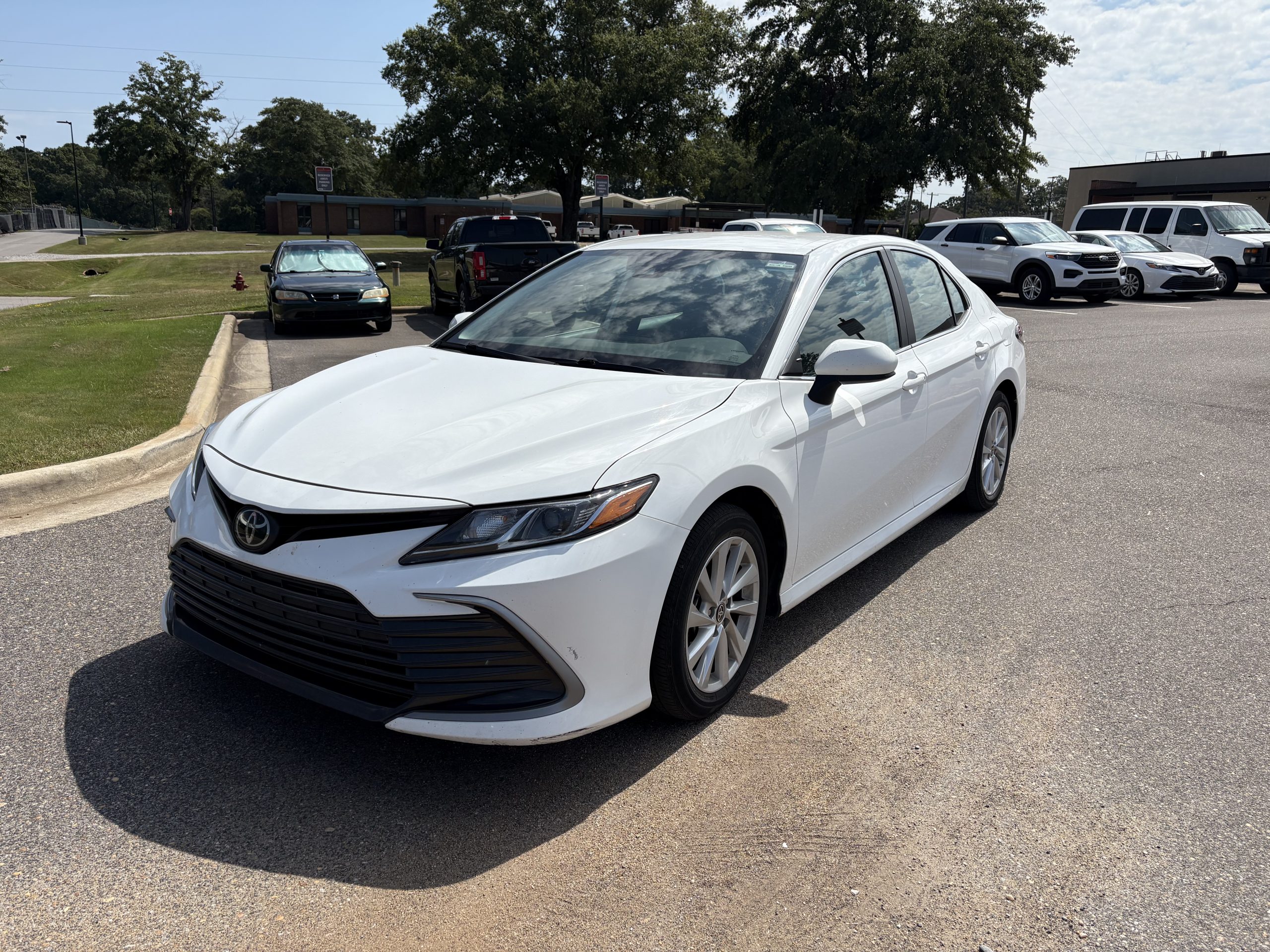 2022 Toyota Camry LE- 95900