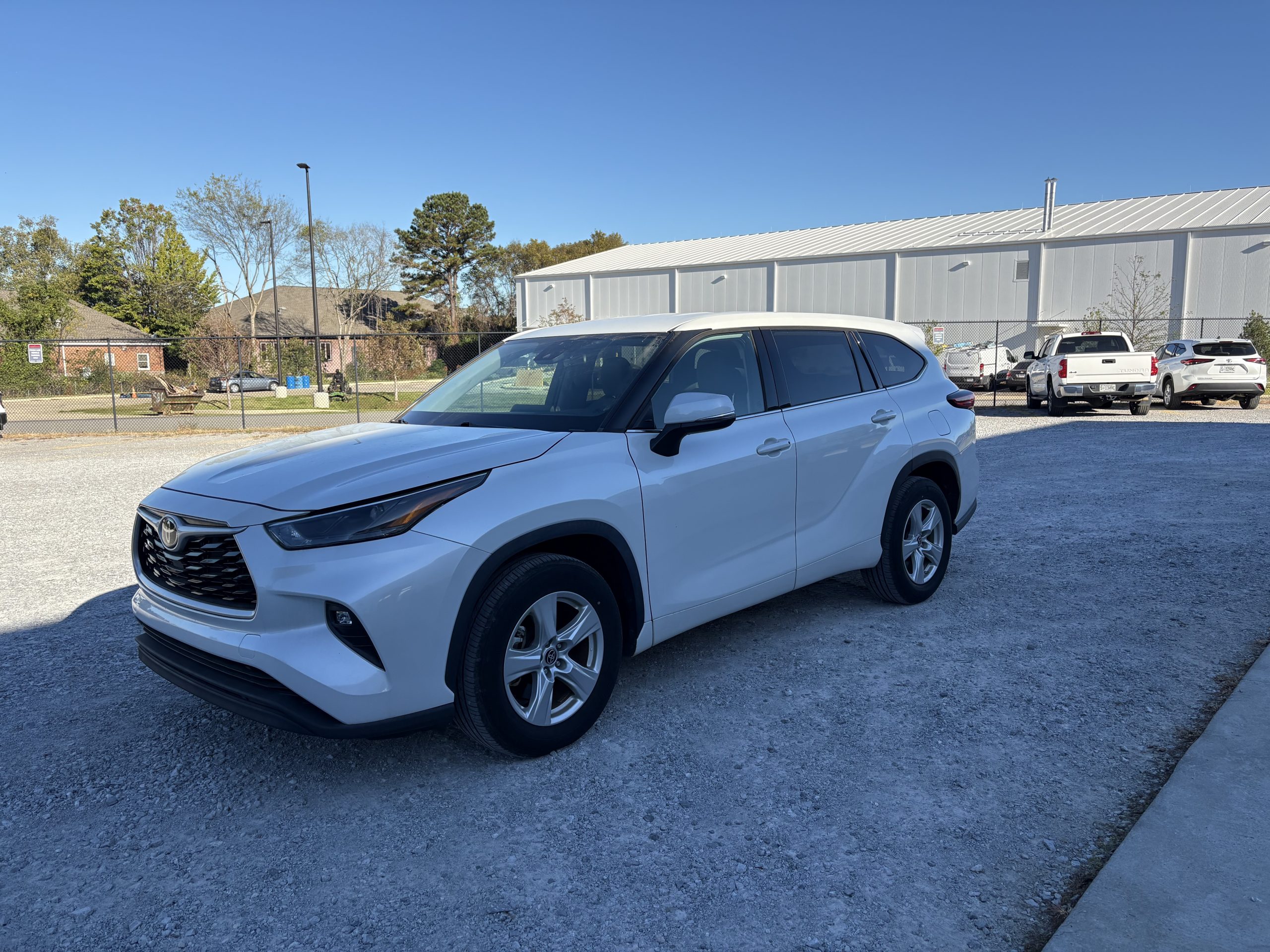 2022 Toyota Highlander LE- 22670 - Image 6