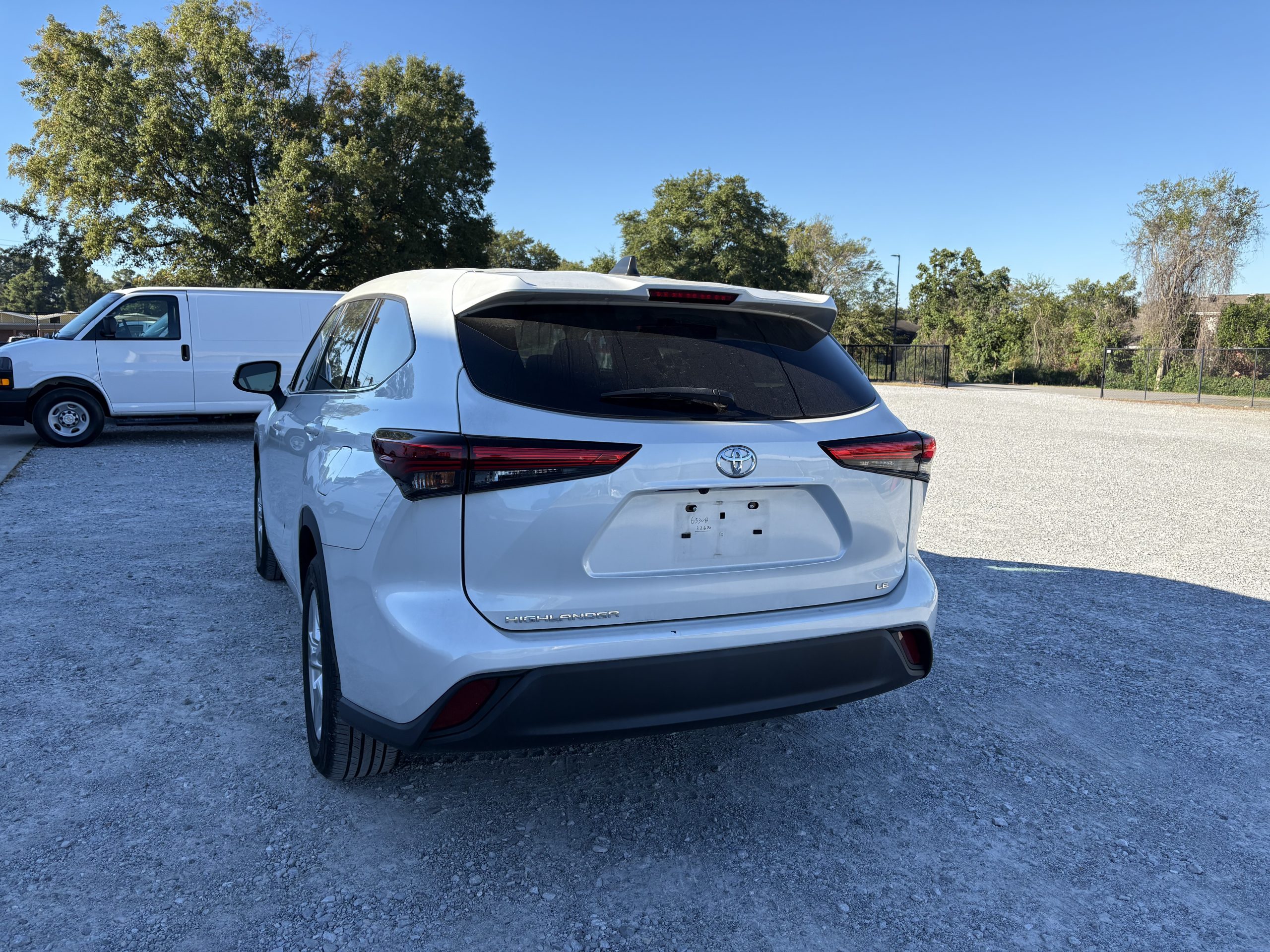 2022 Toyota Highlander LE- 22670 - Image 4