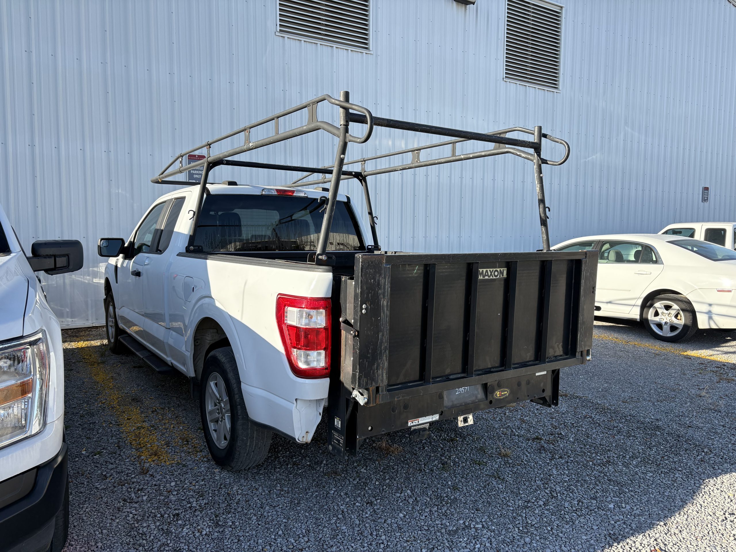 2022 Ford F150 Supercab with Liftgate- 29571 - Image 2