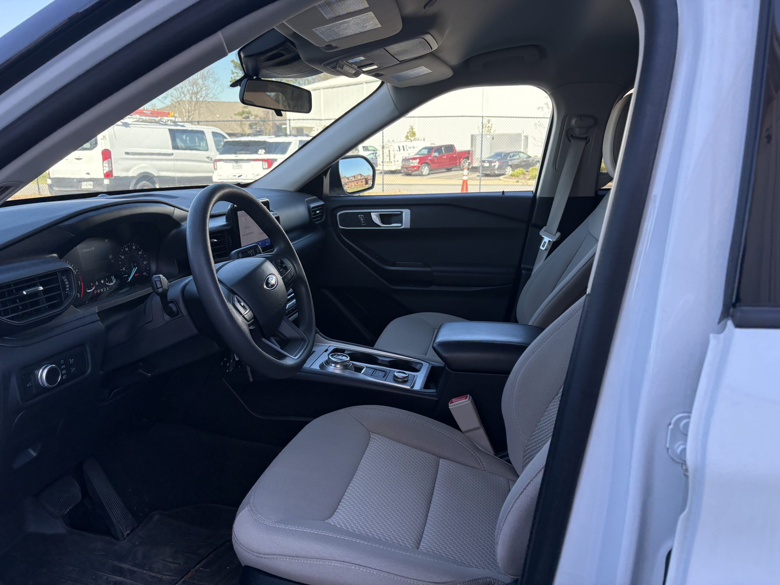 2022 Ford Explorer- 32181 - Image 5