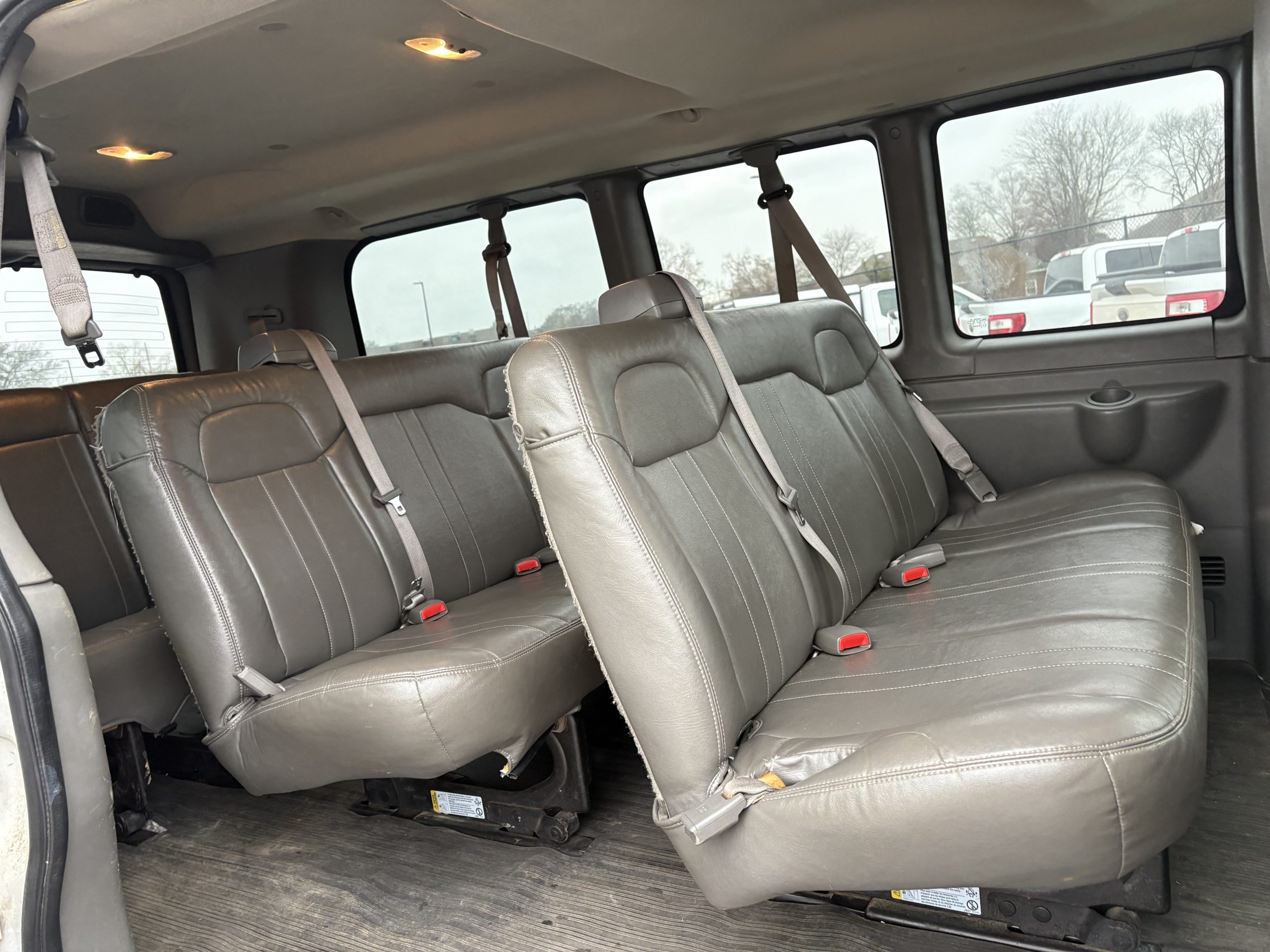 2008 Chevrolet Express 3500 12 passenger Van- 29519 - Image 4