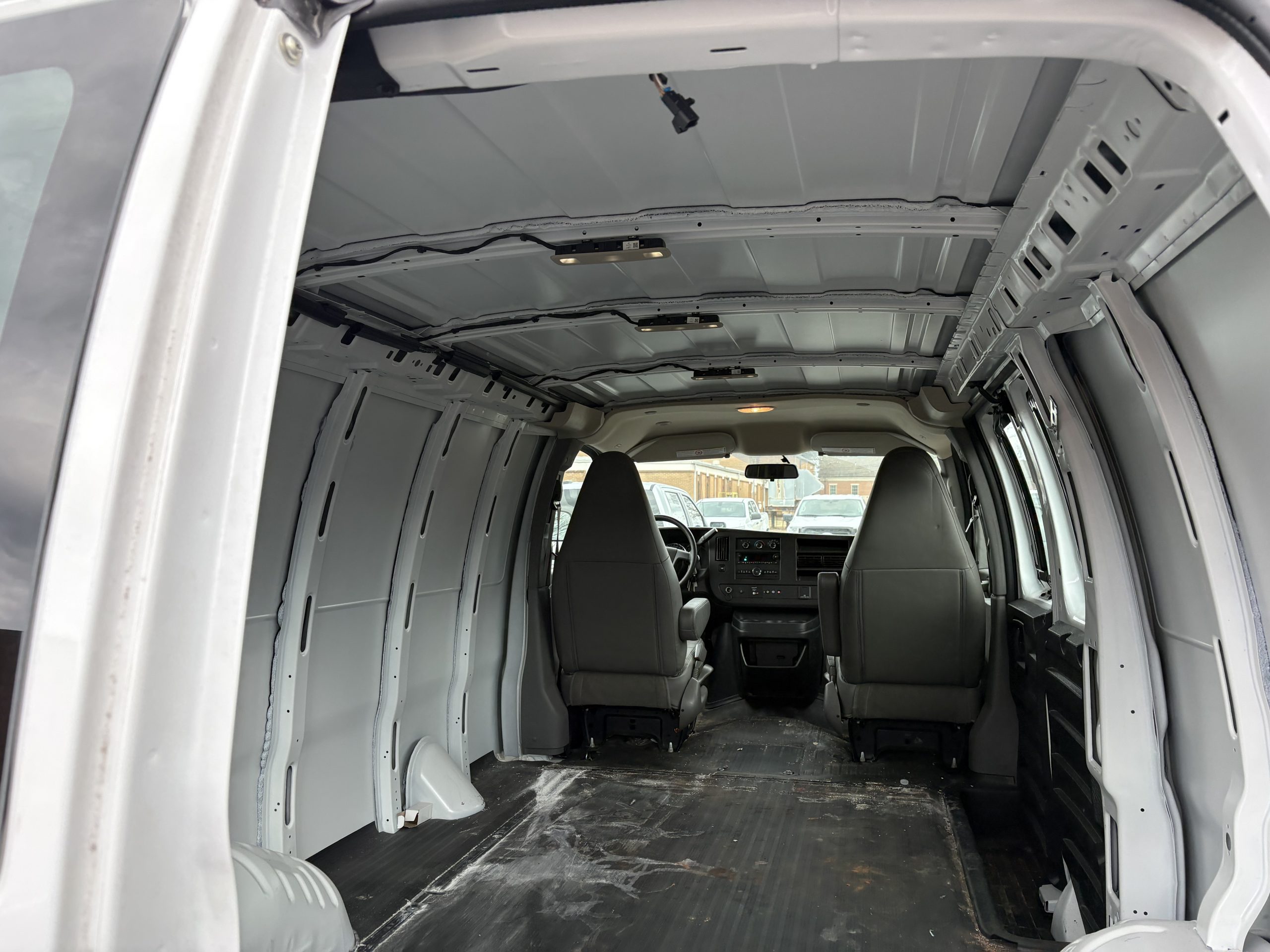 2020 Chevrolet Express 2500- 65547 - Image 3